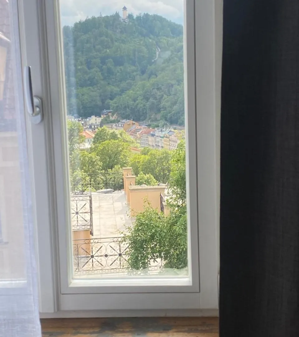 Four Rooms Carlsbad Authentic Karlovy Vary