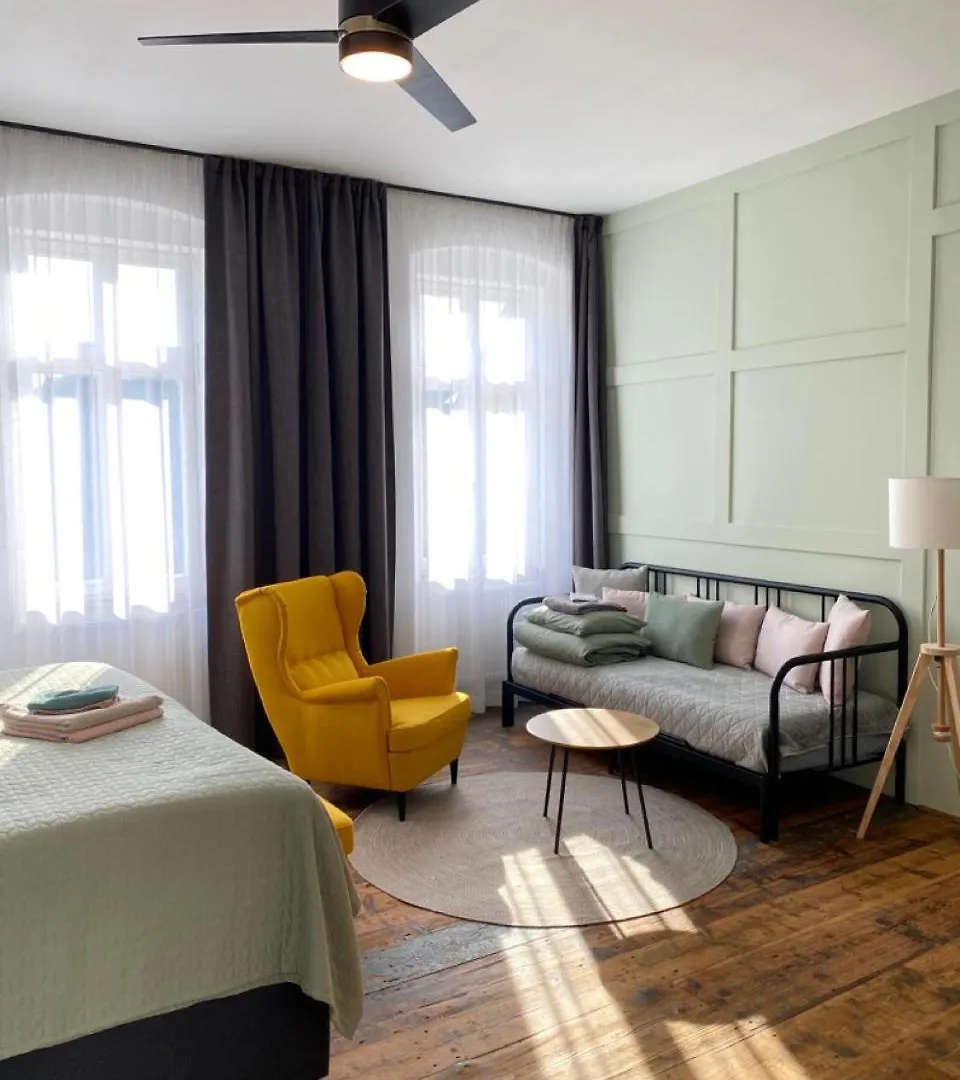 Four Rooms Carlsbad Authentic Karlovy Vary Bed & Breakfast