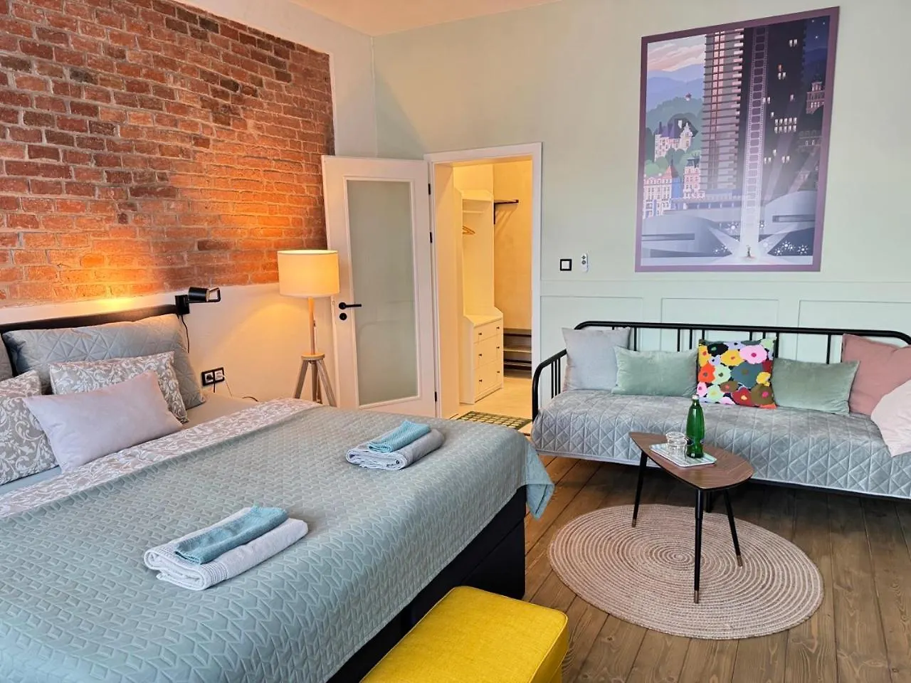 Four Rooms Carlsbad Authentic Karlovy Vary Bed & Breakfast